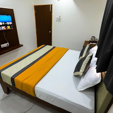 Fortuna Inn Manage By Sn Hospitality Navi Mumbai Bagian luar foto